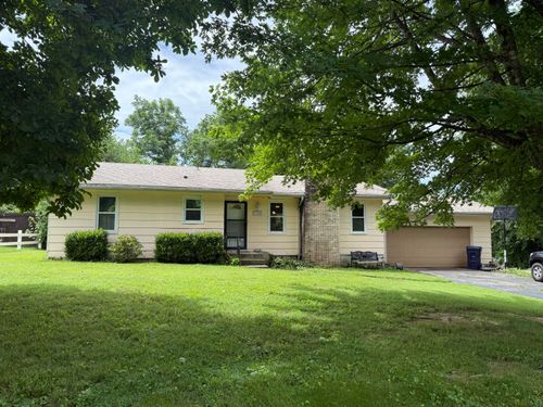 2304 E Huntington St, Ozark, MO, 65721-9626 | Card Image
