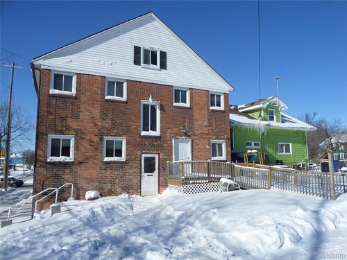 384 N Perry St, Pontiac, MI, 48342-2470 | Card Image