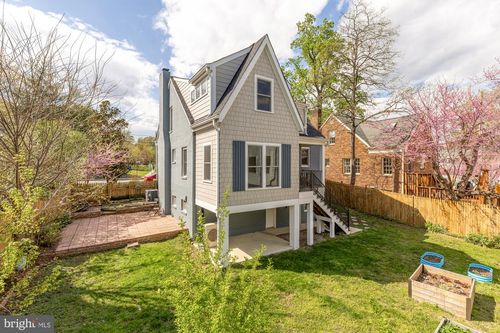 1621 N Quincy St, ARLINGTON, VA, 22207-3647 | Card Image