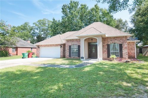 7021 Chinquapin Ct, Picayune, MS, 39466-7004 | Card Image