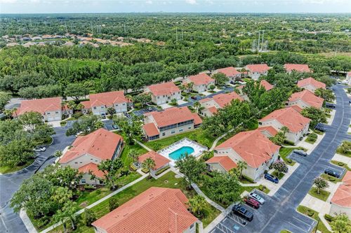 7126 Cedar Hollow Cir, BRADENTON, FL, 34203-8058 | Card Image