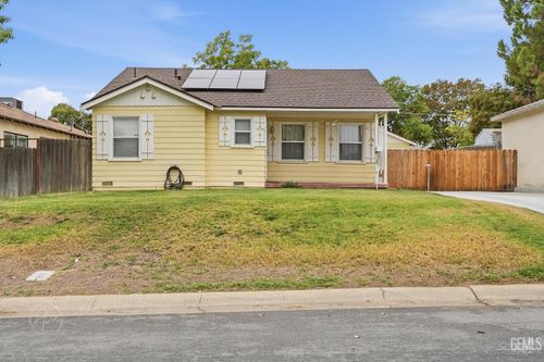 2516 Lomita Verde Dr, Bakersfield, CA, 93305-2421 | Card Image