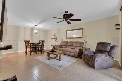 6A - 1490 Sheridan St, Condo with 2 bedrooms, 2 bathrooms and null parking in Hollywood FL | Image 3