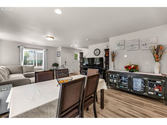 Living Room/Dining Room | Image 6