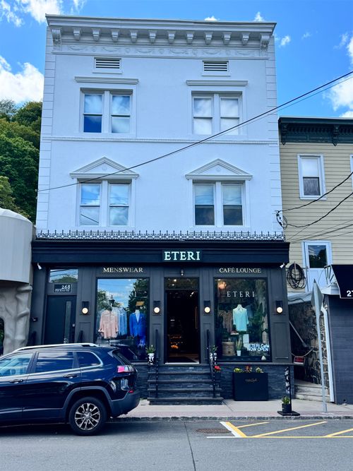 2a-268 Old River Rd, Edgewater, NJ, 07020-1692 | Card Image