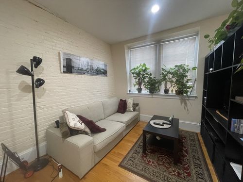 8-105 Pinckney St, Boston, MA, 02114 | Card Image