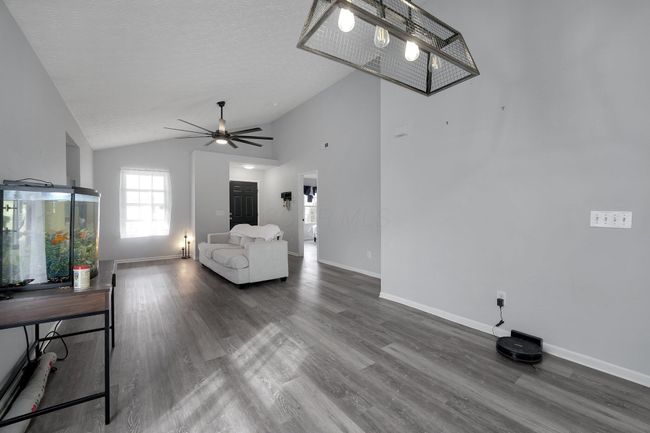 1121 Lake Forest Dr, House other with 3 bedrooms, 2 bathrooms and null parking in Hebron OH | Image 10
