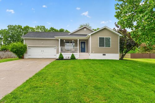 104 Berkley Ln, Frankfort, KY, 40601-8788 | Card Image