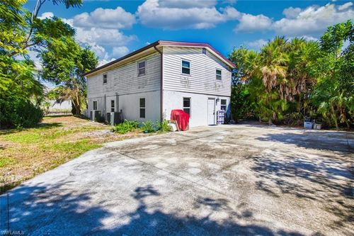 2727 48th St Sw, Lehigh Acres, FL, 33976-4829 | Card Image