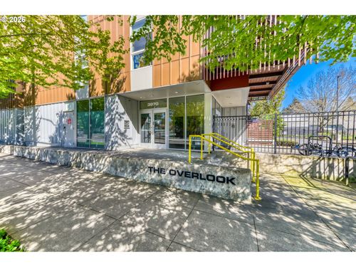 307-3970 N Interstate Ave, Portland, OR, 97227-1082 | Card Image