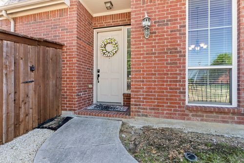 2476 Deer Run, Lewisville, TX, 75067-6717 | Card Image