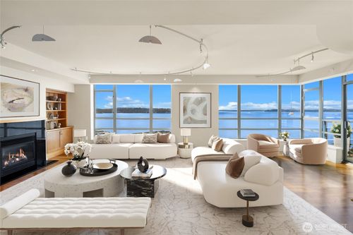 apt-1200-2929 1st Ave, Seattle, WA, 98121-3033 | Card Image