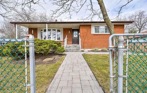 110 Clements Road E, Ajax, ON, L1S1L6 | Card Image