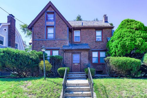 67 Nichol Ave, New Brunswick, NJ, 08901-2838 | Card Image