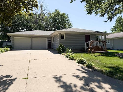 513 Iowa Ave Sw, Orange City, IA, 51041-1534 | Card Image