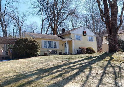 32 Woodland Blvd, Cortlandt Mnr, NY, 10567-1041 | Card Image