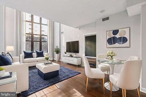 apt-215-400 Massachusetts Ave Nw, WASHINGTON, DC, 20001-6801 | Card Image