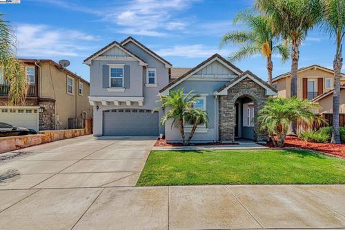 5647 Arcadia Cir, Discovery Bay, CA, 94505-2614 | Card Image