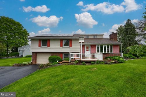 2320 New St, EAST PETERSBURG, PA, 17520 | Card Image