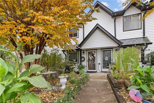 apt-4-402 S Renfro St, Mount Airy, NC, 27030-4766 | Card Image