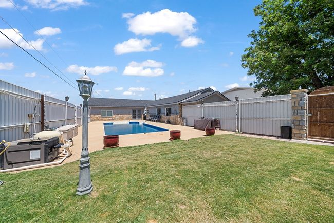 2910 W 8 Th St, Home with 0 bedrooms, 0 bathrooms and null parking in Big Spring TX | Image 17