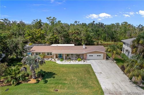 2160 N Watersedge Dr, Crystal River, FL, 34429-5271 | Card Image
