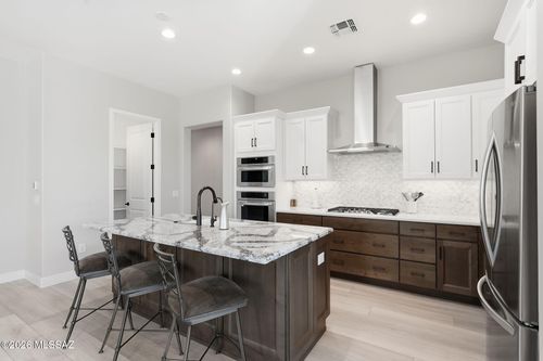 62067 E Quartzite Rd, Oracle, AZ, 85623-1638 | Card Image