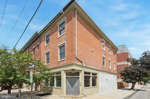 673 N 15th St, PHILADELPHIA, PA, 19130-2929 | Card Image