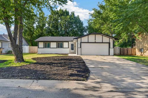207 E North Point St, Derby, KS, 67037 | Card Image