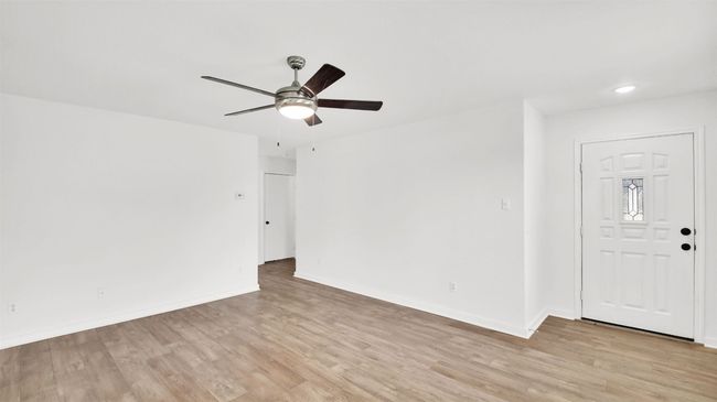 13124 Winecup Mallow Trl, House other with 3 bedrooms, 2 bathrooms and 3 parking in Elgin TX | Image 7