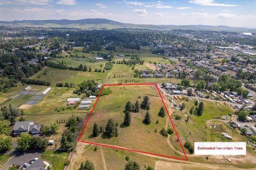 700 Empire Ln, Moscow, ID, 83843-9027 | Card Image