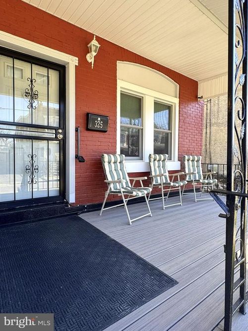 325 E 20th St, CHESTER, PA, 19013-5408 | Card Image