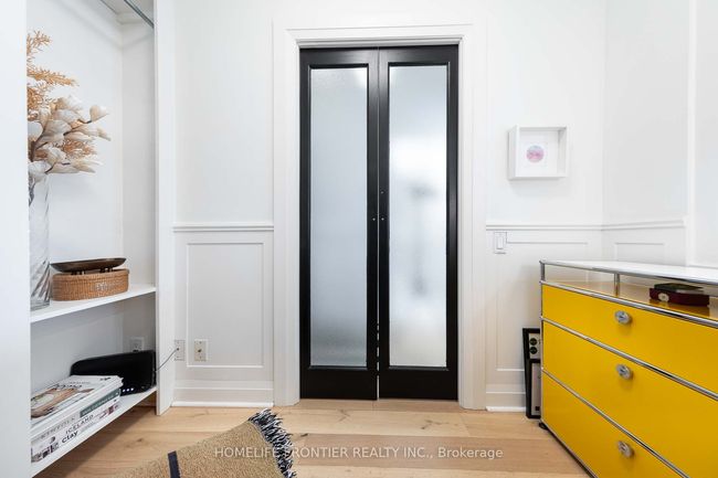 905 - 20 Scrivener Sq, Condo with 2 bedrooms, 1 bathrooms and 1 parking in Toronto ON | Image 20