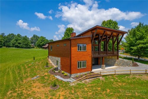 16 Bear Creek Ln, Sparta, NC, 28675 | Card Image