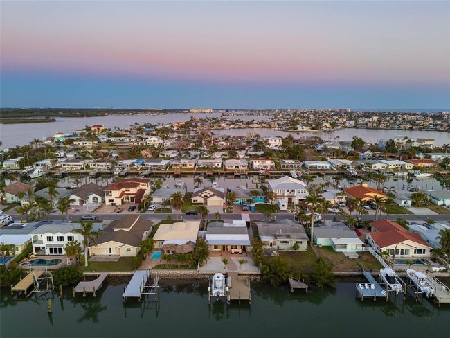 17730 Long Point Dr, House other with 3 bedrooms, 2 bathrooms and null parking in REDINGTON SHORES FL | Image 54