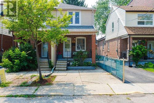 154 Cedric Avenue, Toronto (Oakwood Village), ON, M4T1X3 | Card Image