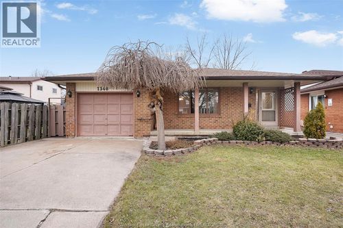 1340 Azalia Crescent, Windsor, ON, N8W5C8 | Card Image