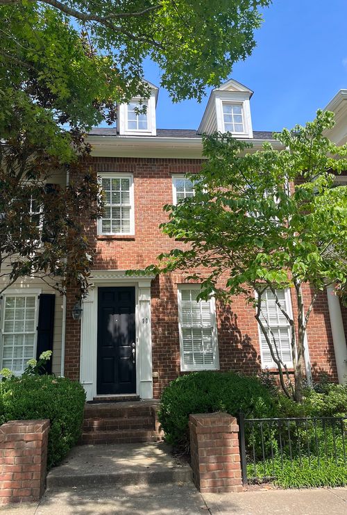 90 Pearl St, Franklin, TN, 37064-8622 | Card Image