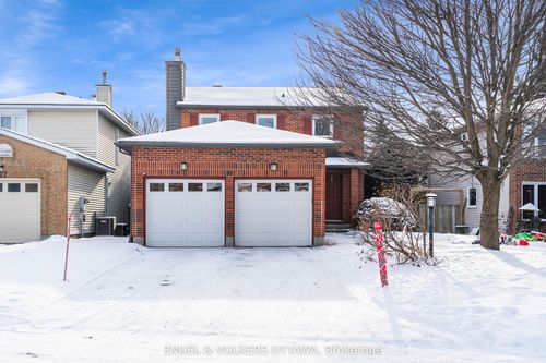 {{alt}} | Card Image