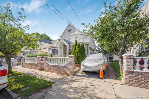 10021 87th Ave, Richmond Hill, NY, 11418-2018 | Card Image