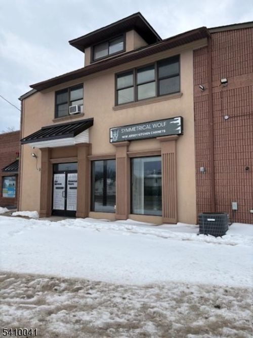 31 Frelinghuysen Ave, Raritan, NJ, 08869-1952 | Card Image