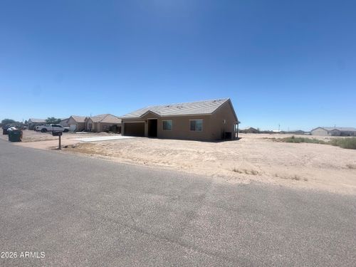 3650 N Hohokam Dr, Eloy, AZ, 85131-1135 | Card Image