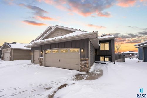 7900 W Pettigrew Ln, Sioux Falls, SD, 57106-8513 | Card Image