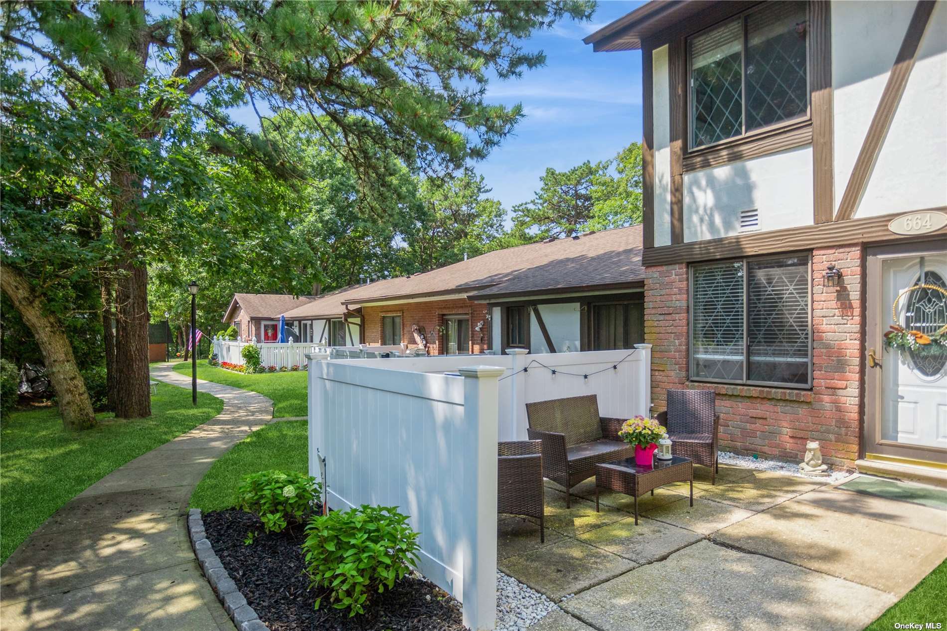 Blue Ridge Dr, Medford, NY 11763