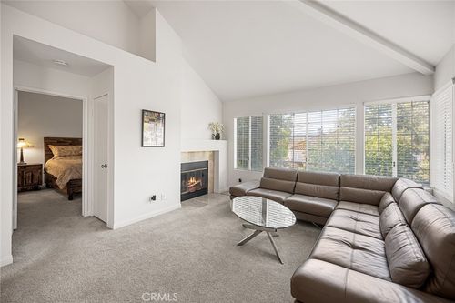 605-4240 Lost Hills Rd, Calabasas, CA, 91301-5347 | Card Image