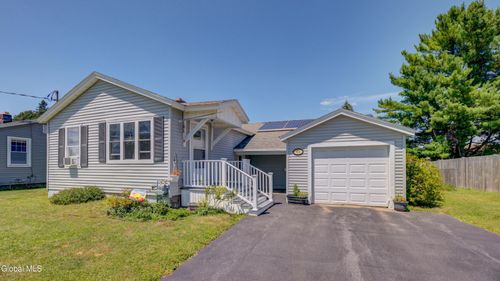 413 W Main St, Johnstown, NY, 12095-2200 | Card Image