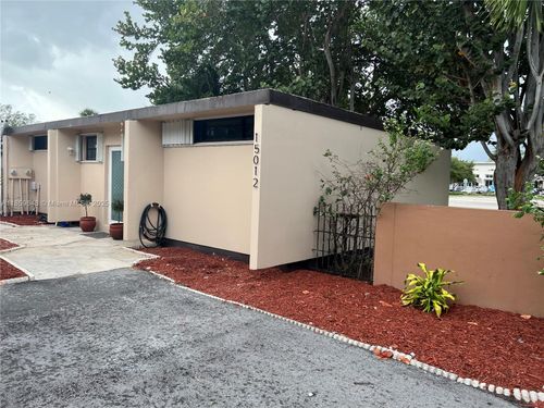 15012-15012 Royal Palm Ave, Miami Lakes, FL, 33014-2533 | Card Image