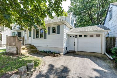 121 Foster Ave, House other with 3 bedrooms, 3 bathrooms and 3 parking in London ON | Image 3