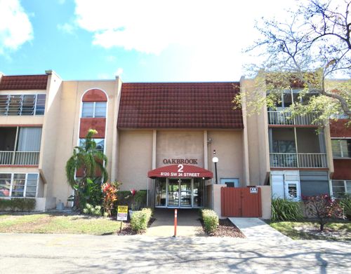 212-8120 Sw 24th St, North Lauderdale, FL, 33068-5184 | Card Image