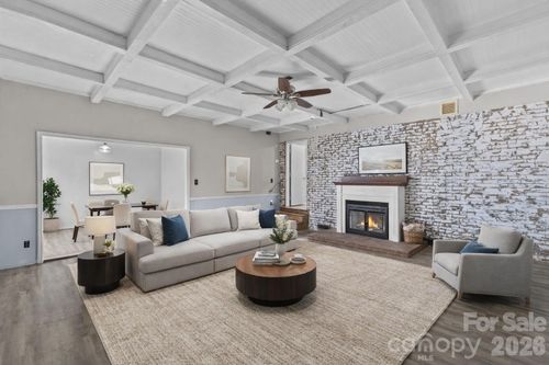 117 Robinson Ave, Matthews, NC, 28104-7816 | Card Image